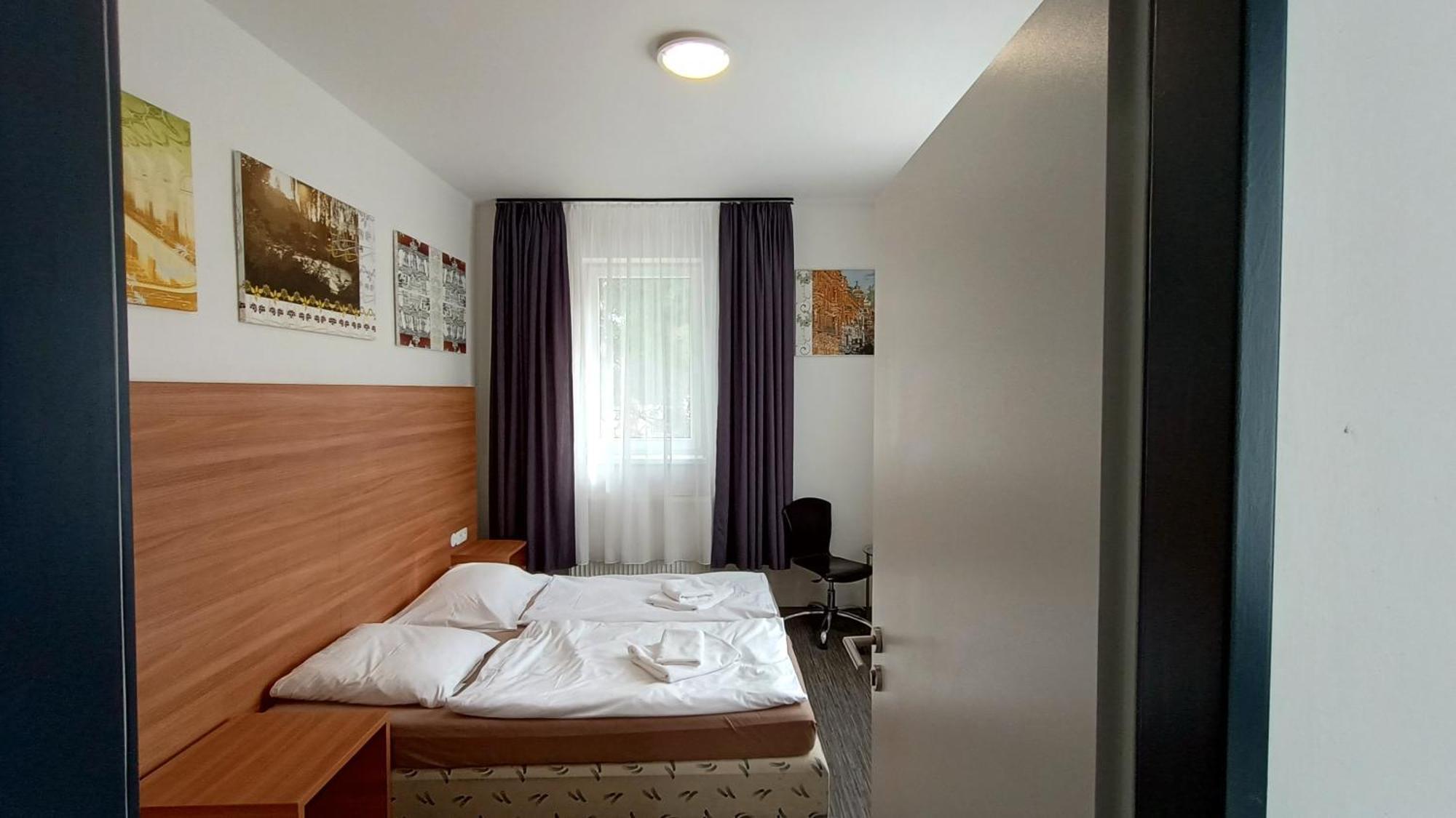 Apartments Gato Karlovy Vary Stara Role Esterno foto